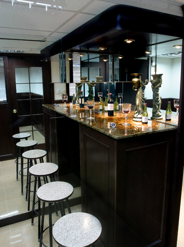 or have a drink in our 'mini bar' ! 